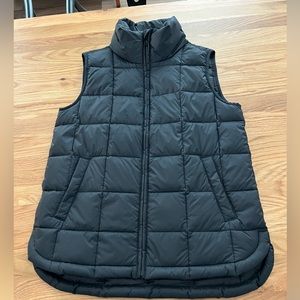 Gap Puffer Vest in Black, XS Petite